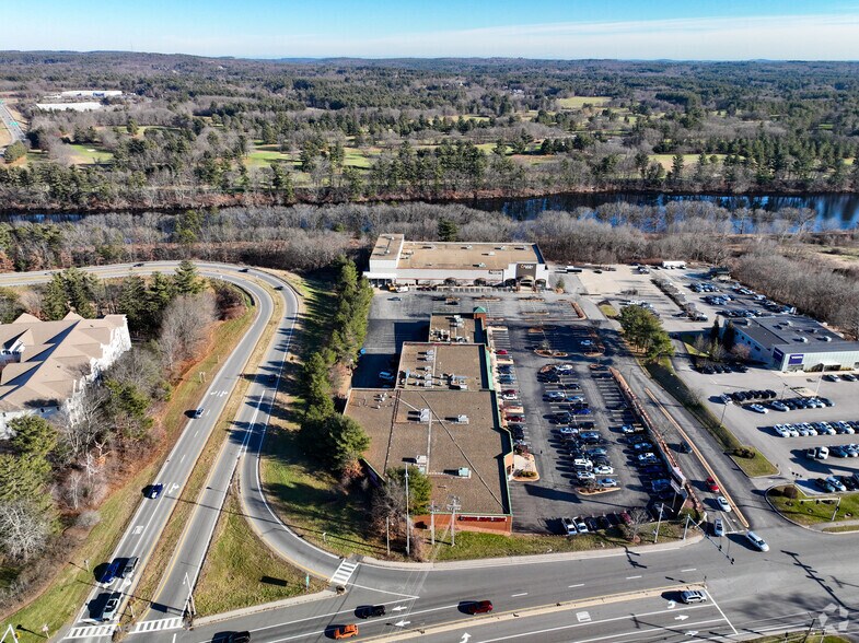 More Photos Of 166-174 Daniel Webster Hwy, Nashua Unknown For Lease