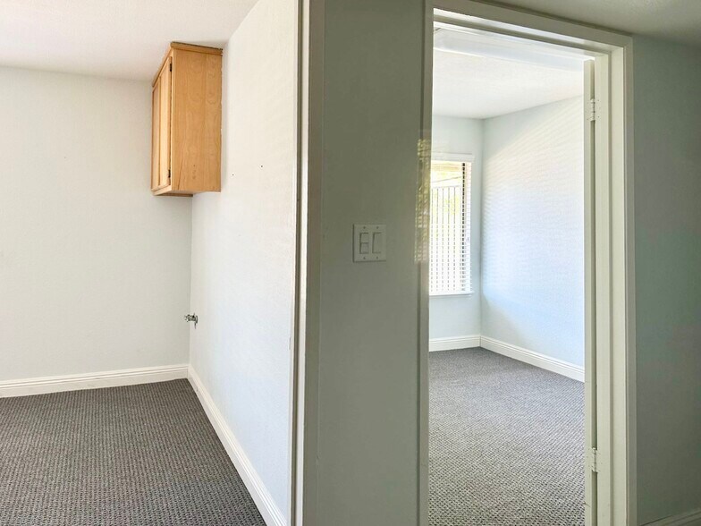 More Photos Of 970 Petit Ave, Ventura Medical For Sale