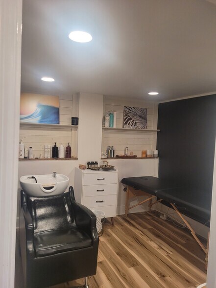 More Photos Of 61-65 E Main St, Westminster Office For Lease