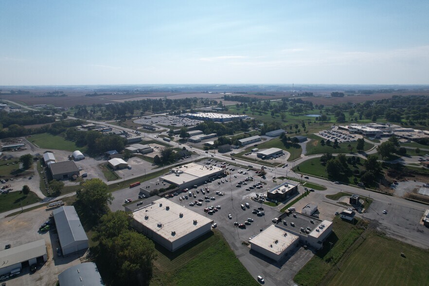 More Photos Of 1600-1628 E 7th St, Atlantic Unknown For Lease