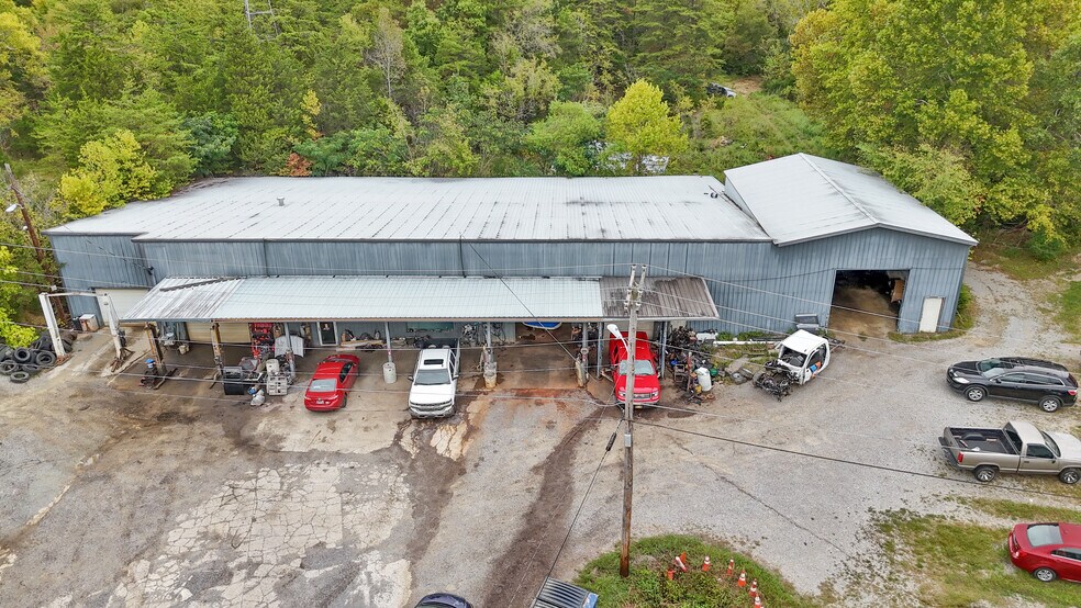 More Photos Of 1021 E Hendron Chapel Rd, Knoxville Manufacturing For Sale