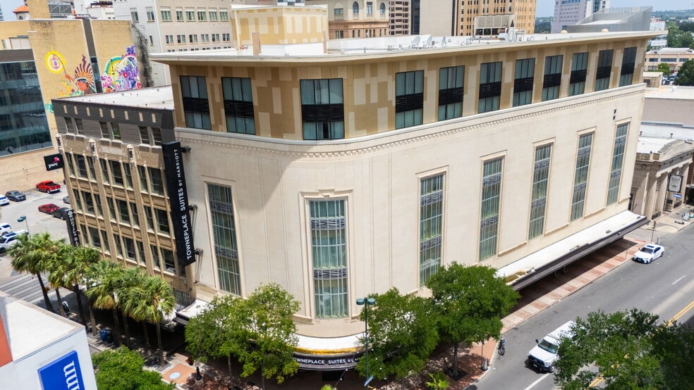 More Photos Of 409 E Houston St, San Antonio Hotel For Sale
