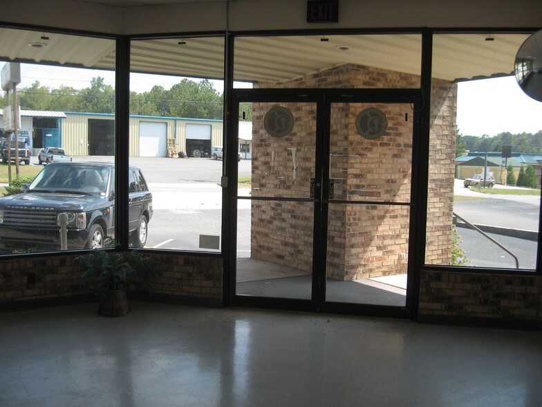 More Photos Of 2930 Heritage Pl, Milledgeville Office For Lease