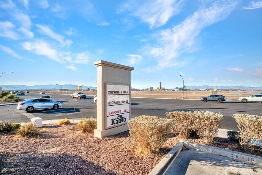 More Photos Of 1405 E Sunset Rd, Las Vegas Restaurant For Sale