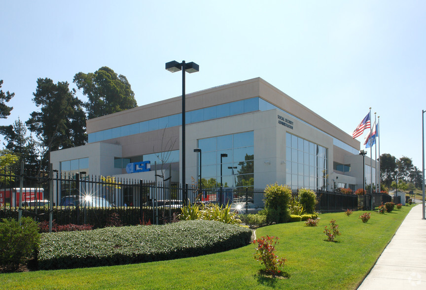 Primary Photo Of 180 Westgate Dr, Watsonville Office For Lease