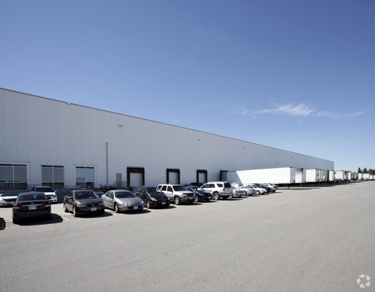 More Photos Of 6 Manchester Ct, Caledon Manufacturing For Lease