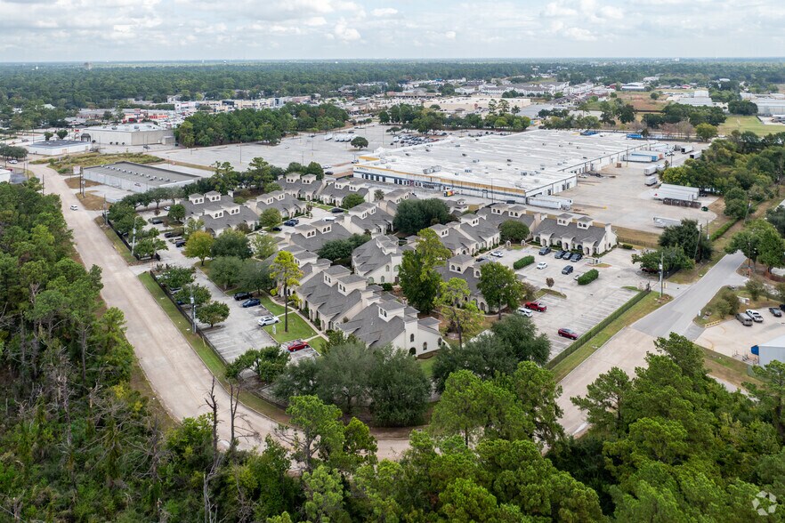 More Photos Of 12820 Willow Centre Dr, Houston Unknown For Lease