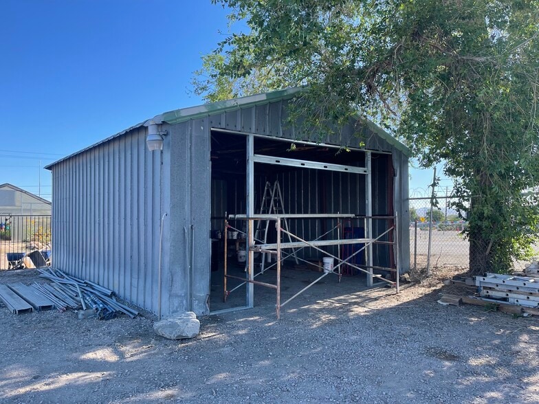 More Photos Of 1765 Lewis St, Reno Service For Lease