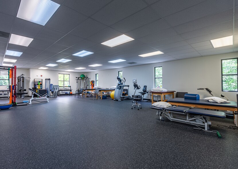 More Photos Of 335 Roselane St NW, Marietta Medical For Lease