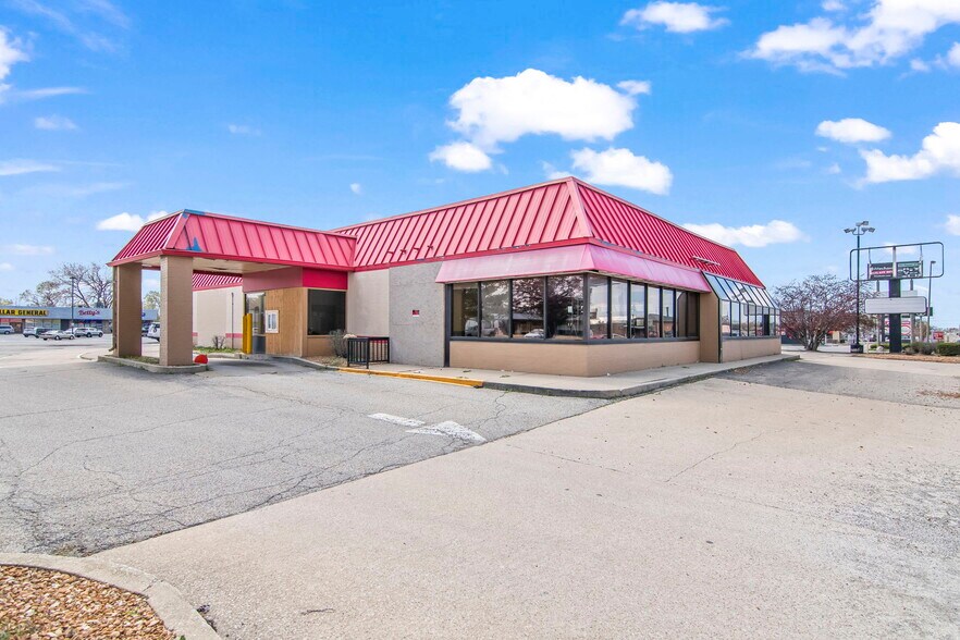 Primary Photo Of 1700 Wabash Ave, Springfield Fast Food For Sale
