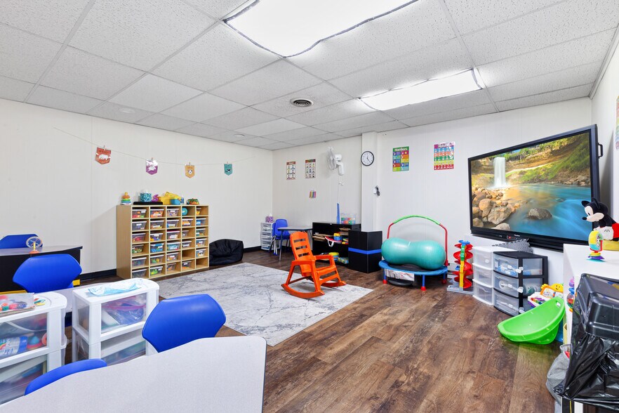 More Photos Of 1003 Wyoming Ave, Forty Fort Medical For Sale