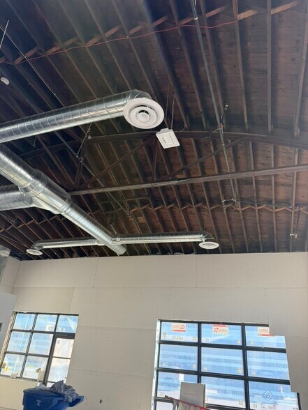 More Photos Of 250 W Paxton Ave, Salt Lake City Warehouse For Lease
