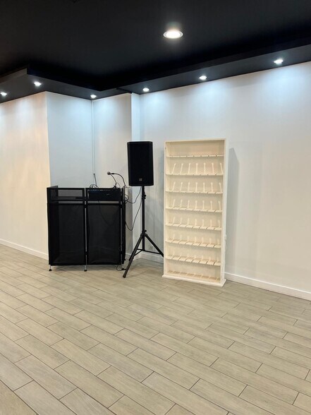 More Photos Of 80-31 Jamaica Ave, Jamaica Apartments For Lease