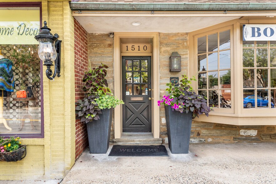 More Photos Of 1510 Bethlehem Pike, Flourtown Storefront Retail Residential For Sale