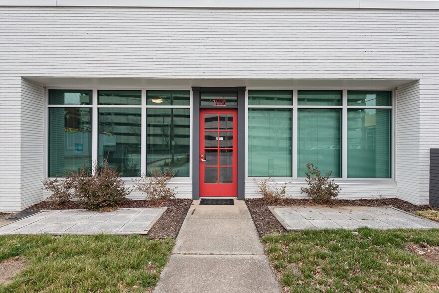 More Photos Of 102 Paisley St, Greensboro Coworking Space