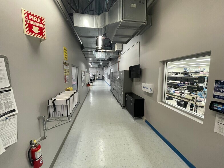 More Photos Of 1260 Red Fox Rd, Arden Hills Light Manufacturing For Sale