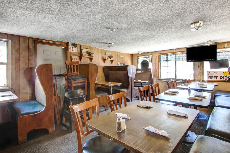 More Photos Of 337 W Big Bear Blvd, Big Bear City Restaurant For Sale