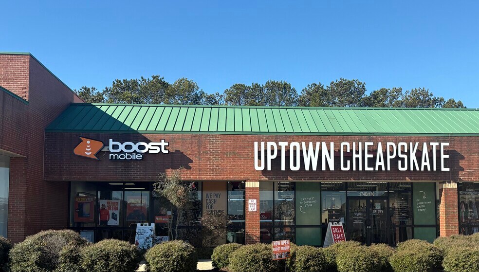 More Photos Of 100-240 Banks Rd, Fayetteville General Retail For Lease