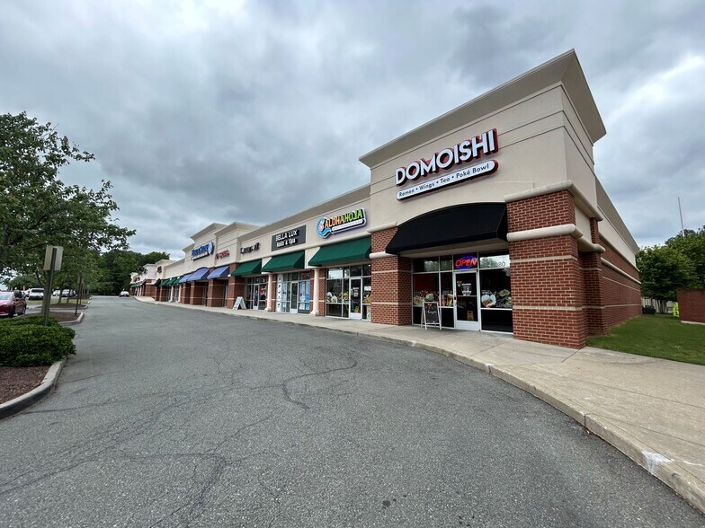 More Photos Of 1090 Virginia Center Pky, Glen Allen Unknown For Lease