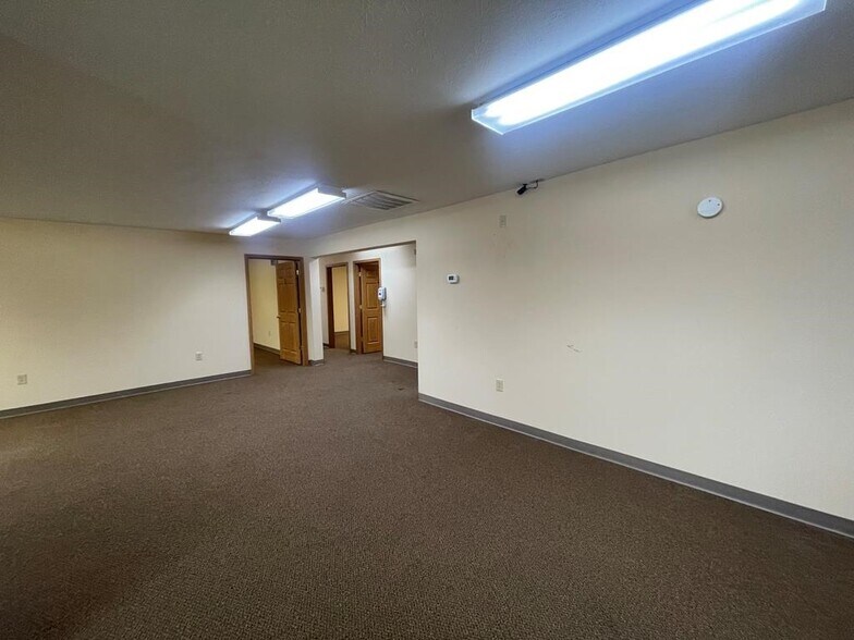 More Photos Of 725 Ritter Dr, Daniels Storefront Retail Office For Sale