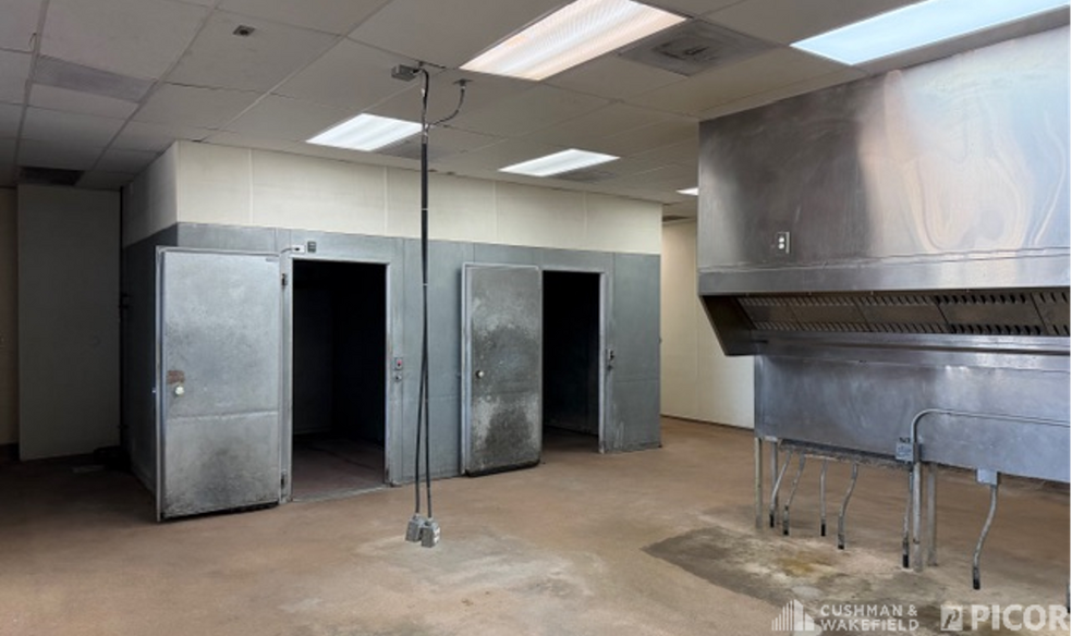 More Photos Of 2712 E 22nd St, Tucson Restaurant For Lease