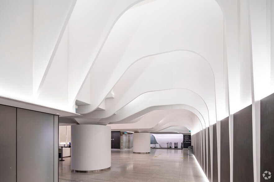 More Photos Of 33 Bloor St E, Toronto Office For Lease