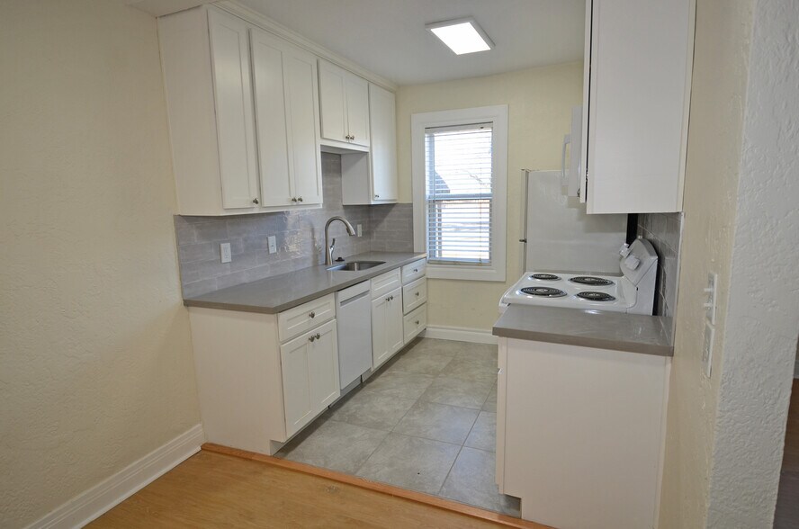 More Photos Of 1712 NW 17th St, Oklahoma City Apartments For Sale