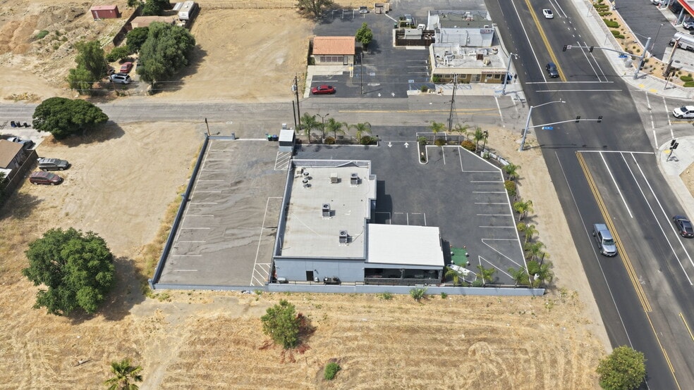 More Photos Of 31502 Riverside Dr, Lake Elsinore Restaurant For Sale