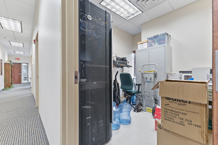 More Photos Of 300 Coon Rapids Blvd NW, Coon Rapids Office Residential For Lease