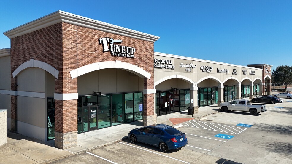 More Photos Of 1260 E League City Pky, League City Unknown For Lease