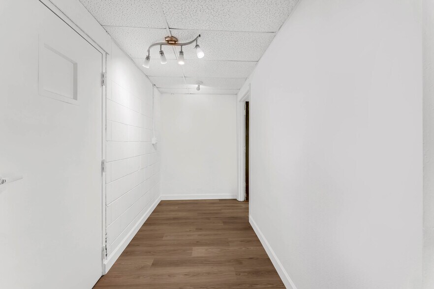 More Photos Of 5115 Silver Star Rd, Orlando Storefront Retail Office For Sale