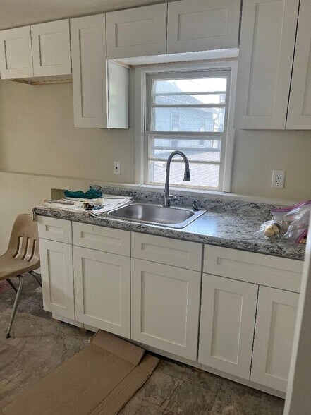 More Photos Of 708 Willow St, Southampton Office For Lease