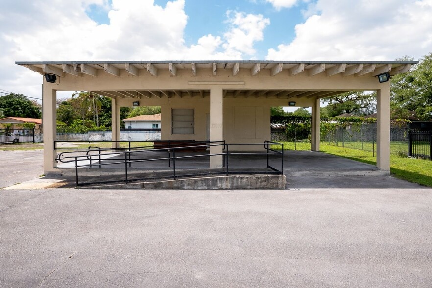 More Photos Of 17010 NW 27th Ave, Miami Gardens Land For Sale