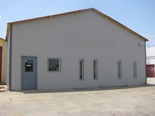 Primary Photo Of 1714 E 2nd St, Odessa Warehouse For Lease