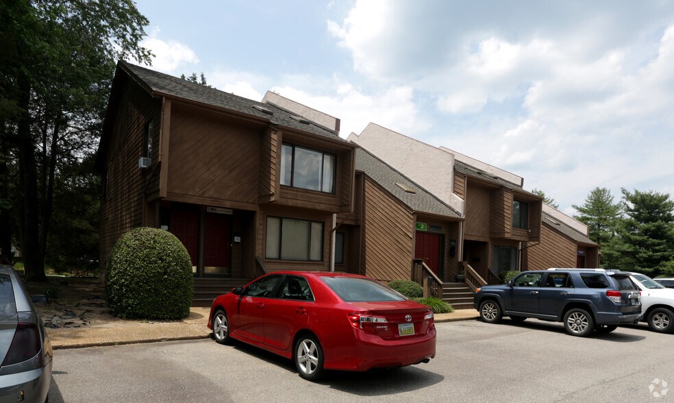 More Photos Of 400 Southlake Blvd, Richmond Office For Lease