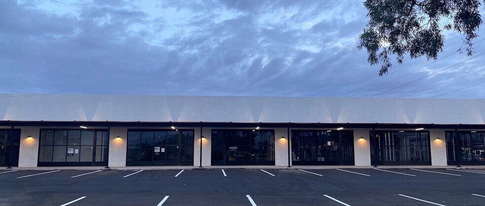 More Photos Of 13802 N 32nd St, Phoenix Unknown For Lease