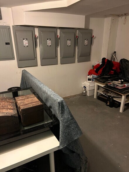 More Photos Of 4011 Hylan Blvd, Staten Island Storefront For Sale