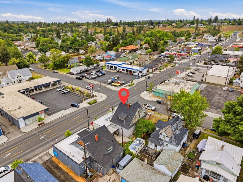 More Photos Of 2926 N Monroe St, Spokane Bar For Sale