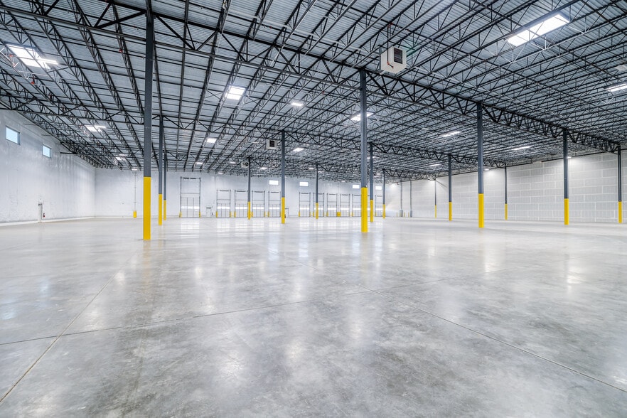 More Photos Of 7450 Clayton St, Denver Warehouse For Lease