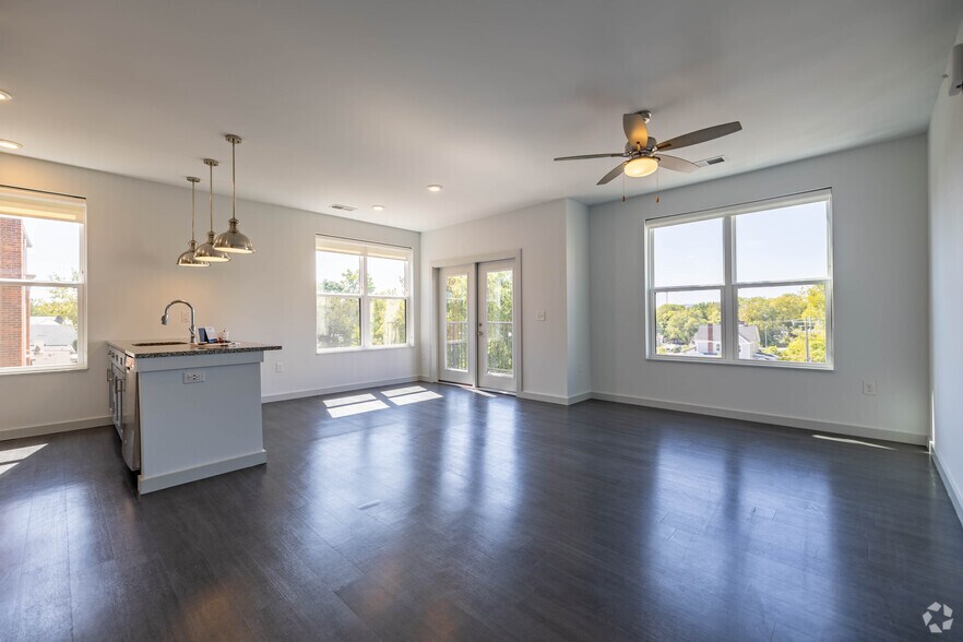 More Photos Of 5829 Madison Rd, Cincinnati Apartments For Lease