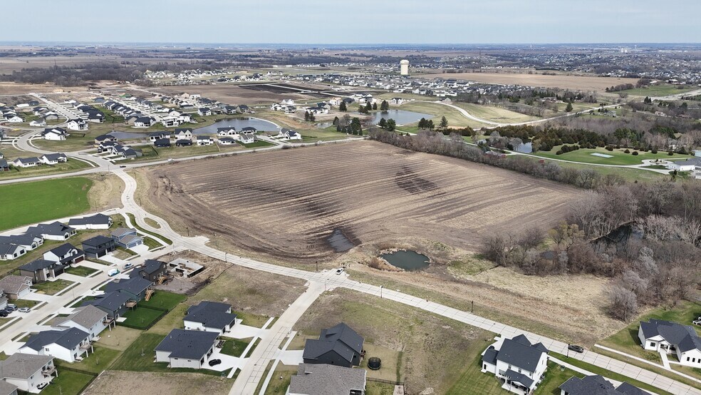 More Photos Of SE Corner of Meredith and Westgate Pkwy. dr, Clive Land For Sale