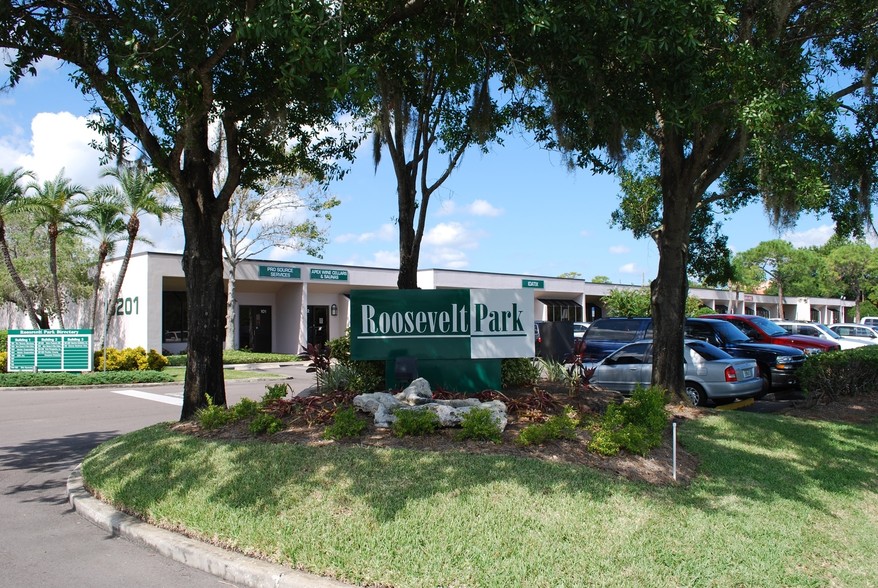 Primary Photo Of 15201 Roosevelt Blvd, Clearwater Unknown For Lease