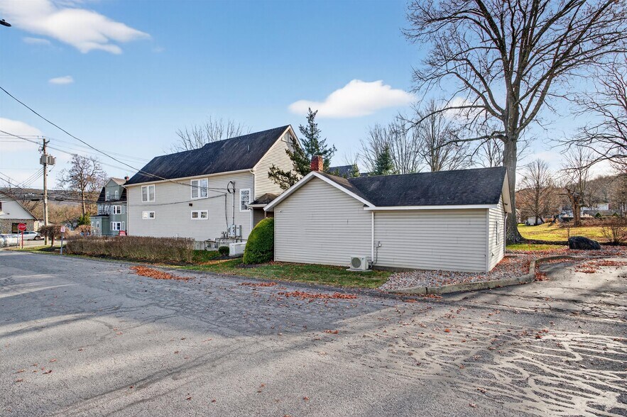 More Photos Of 531 Route 32, Highland Mills Office For Sale