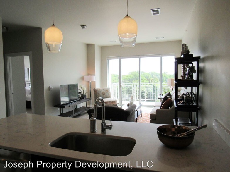 More Photos Of 4175 N Oakland Ave, Shorewood Multifamily For Sale