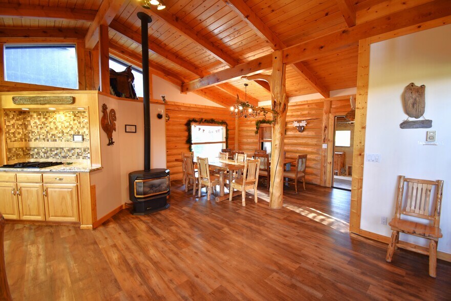 More Photos Of 3555 Yale Kilgore Rd, Island Park Multifamily For Sale