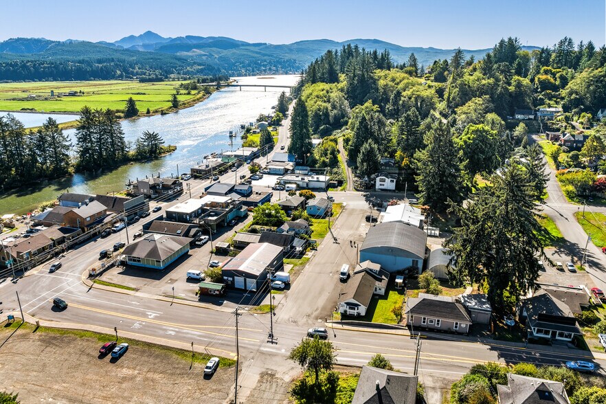 More Photos Of 12955 Highway 101 N, Nehalem General Retail For Sale