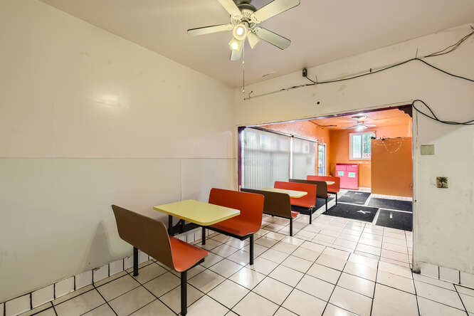 More Photos Of 3874 38th St, San Diego Restaurant For Sale