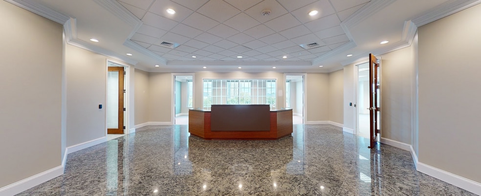 More Photos Of 15801 Brixham Hill Ave, Charlotte Office For Lease