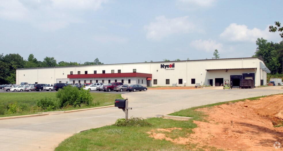 Primary Photo Of 164 Pointe South Dr, Randleman Warehouse For Lease