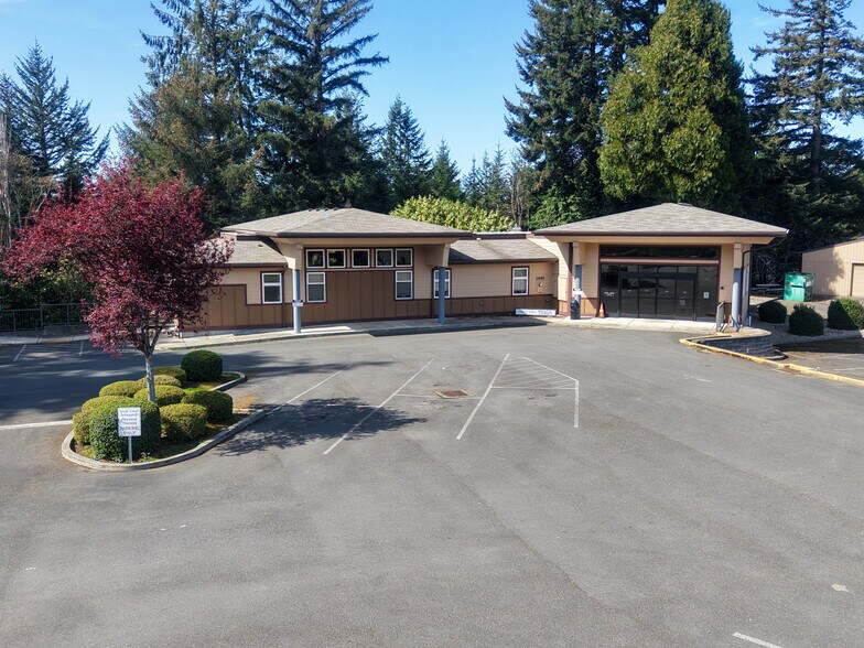 More Photos Of 2645 N 17th St, Coos Bay Medical For Sale